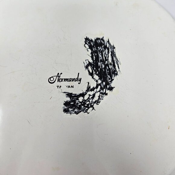 Vintage Normandy Taiwan Lily Floral Enamelware Casserole Dish With Lid & Brass H - Picture 11 of 12